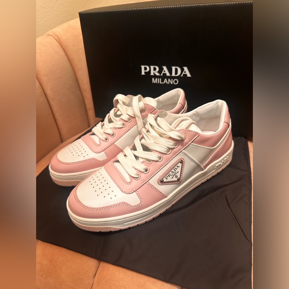 PRADA Vitello Sneaker Pink and white size 8.5